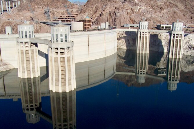Small Group Grand Canyon Skywalk & Hoover Dam Tour - Lunch and the Scenic Scenic Stops at Joshua Tree National Monument