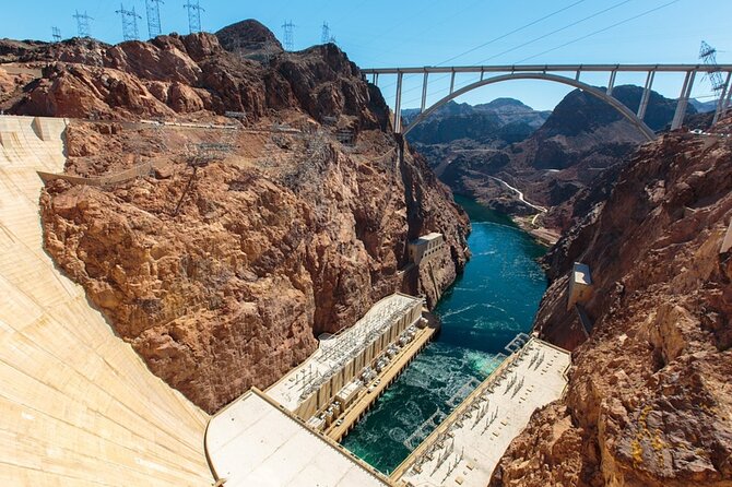 Small Group Grand Canyon Skywalk & Hoover Dam Tour - Guides and Customer Experience