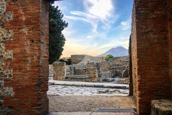 Small Group Guided Pompeii Tour from Positano - Starting Point: Hotel Pickup in Positano or Nearby