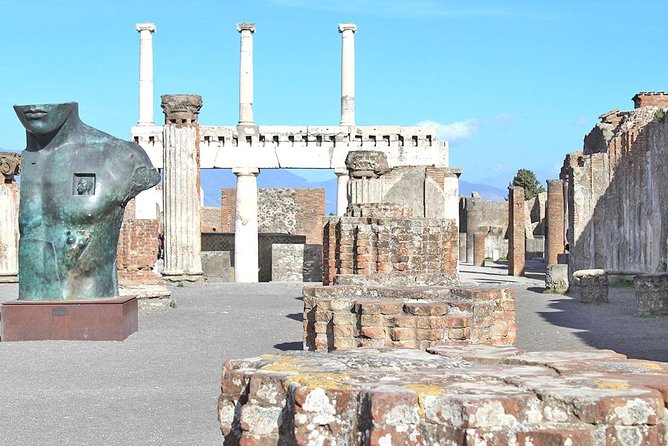 Small Group Guided Walking Tour of Ancient Pompeii Highlights - Pacing, Duration, and Group Size