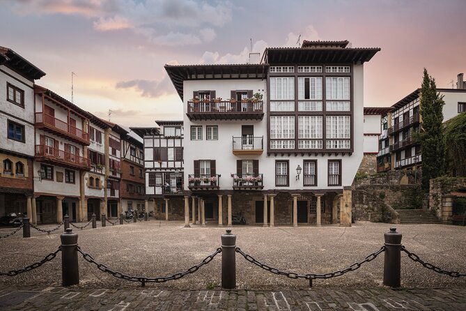 Small Group Hondarribia Historic Walking Tour - Entering the Historic Gate of San Nicolas