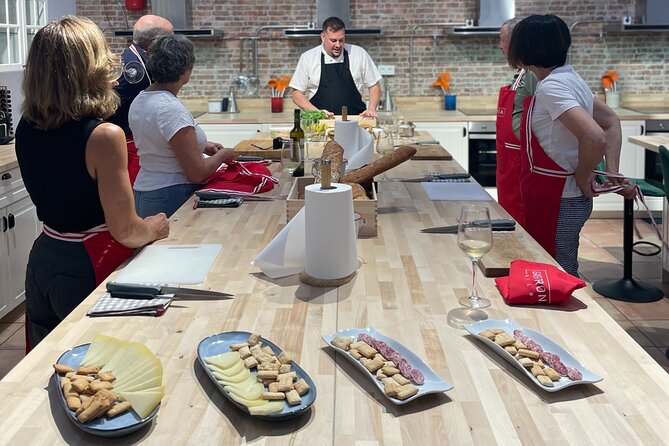 Small-group Immersive Basque Cooking Class in Bilbao with Open Bar - Introduction to the Bilbao Cooking Experience at Gastronomía Bilbao