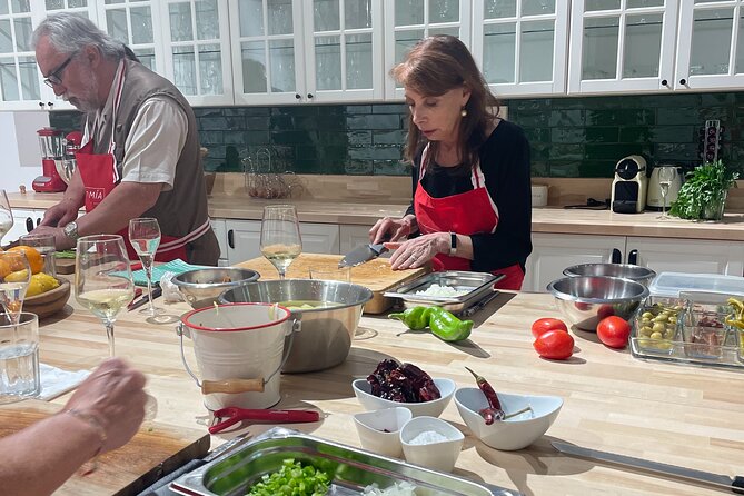 Small-group Immersive Basque Cooking Class in Bilbao with Open Bar - The Open Bar and Local Wines at Gastronomía Bilbao