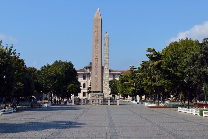 Small-Group Istanbul Old City Guided Tour - The Vibrant Grand Bazaar: 500 Years of Market History