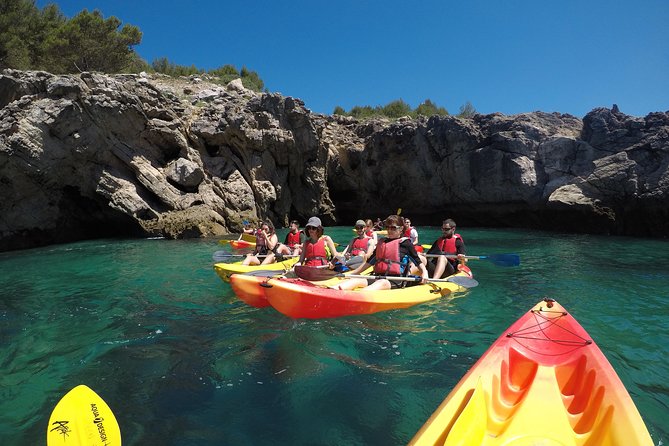 Small Group Kayak Tour along Sesimbra - Arrábida Natural Park - Inclusives and Optional Food Upgrade