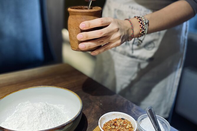 Small-Group Khinkali and Khachapuri Cooking Class in Tbilisi - Culinary Stories and Cultural Insights from the Guide