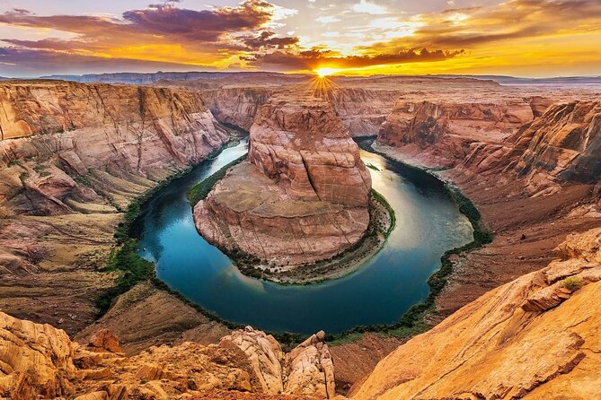 Small Group Lower Antelope Canyon & Horseshoe Bend Tour w/ Lunch - Scenic Overlook of Lake Powell