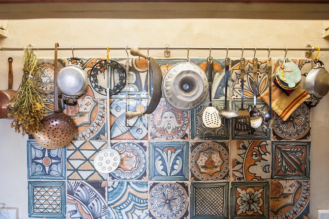 Small Group Market tour and Cooking class in Gubbio - The Guide’s Approach and Personal Touch