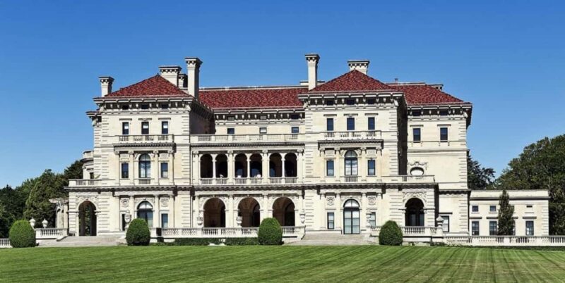 Small Group Newport,The Breakers and Marble House 1-Day Tour - The Scenic Cliff Walk: Ocean Views and Mansion Vistas