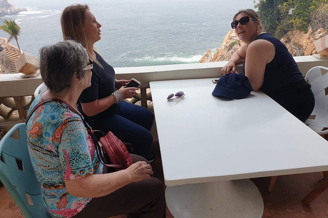 Small-Group or Private All Inclusive 4 Hours City Tour & Divers - Watching the Famous High Cliff Diving Show at La Quebrada