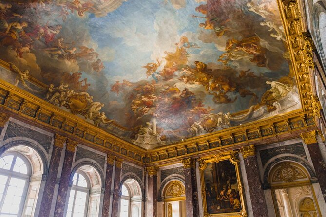 Small Group Paris to Versailles Guided Day Trip & Garden Access - Practical Details: Meeting Point and Group Size