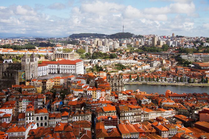 Small-group Porto's Roots Walking Tour - The Sao Bento Railway Station and Its Famous Tiles