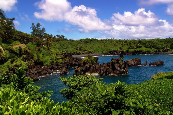 Small-Group Road to Hana Luxury Tour - The Route: Scenic Curves, Bridges, and Unmatched Views