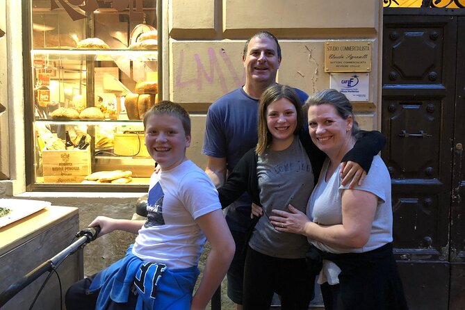 Small Group Rome Night Tour for Kids & Families w Gelato Pizza & Must-see Sites - Tossing Coins at Trevi Fountain