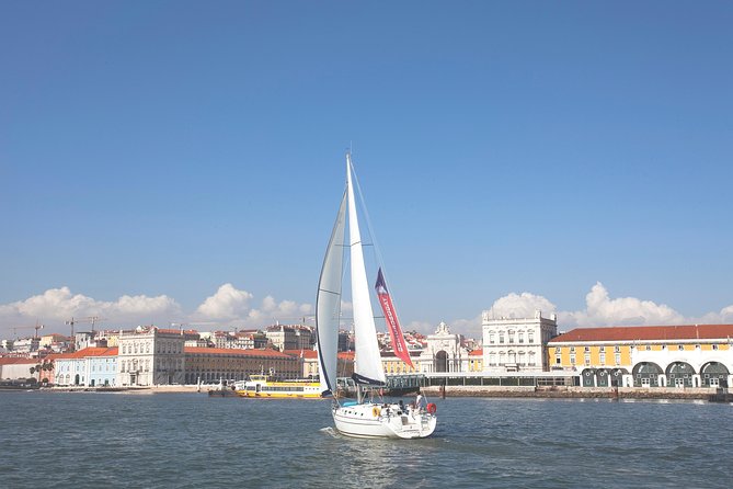 Small-Group Sailing Tour on the Tagus River from Lisbon - The Experience of the Guides and Feedback