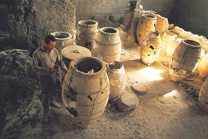 Small Group Santorini Discovery Tour with Lunch and Wine Tasting - Relaxing Break at Perissa Black Sand Beach