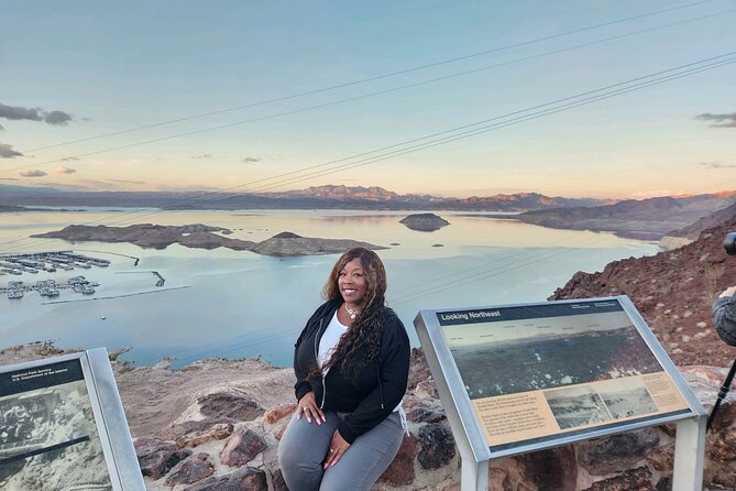 Small Group Seven Magic Mountains, Hoover Dam VIP Experience Tour - Lake Mead Overlook and Scenic Views
