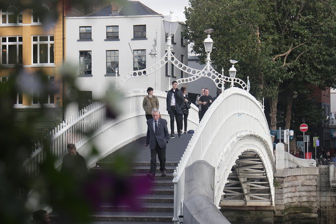 (Small Group) Shore Tour from Dublin:Dublin Highlights and Glendalough Day Trip - Transport and Comfort Features