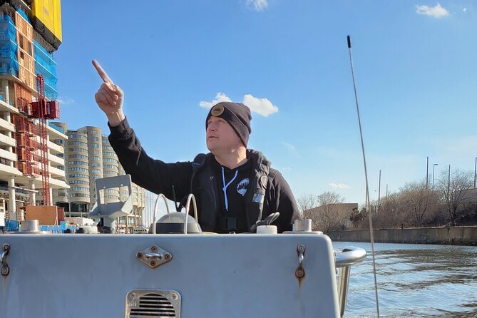 Small-Group Sightseeing Boat Tour in Chicago - Timing and Best Hours for the Tour