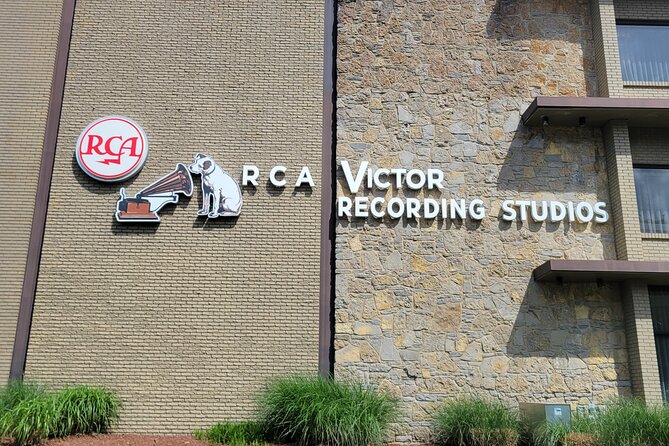 Small-Group Sightseeing Driving Tour of Nashville - Visiting the Musicians Hall of Fame and Printers Alley