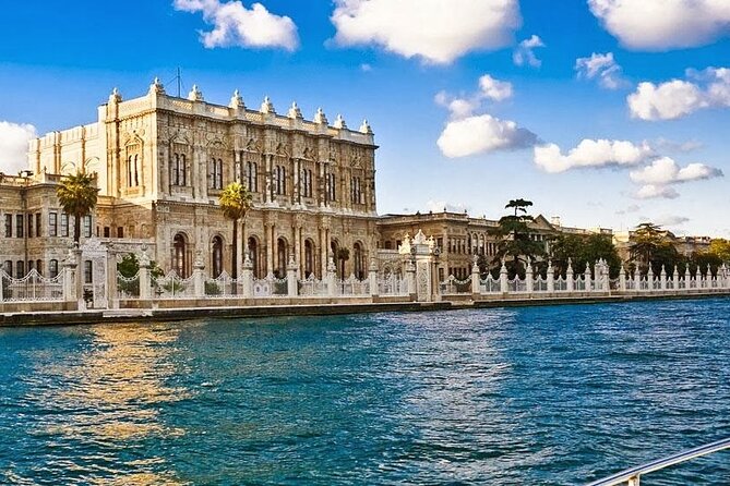 Small Group: Spice Bazaar&Cruising on Bosphorus - Logistics: Meeting Point and Group Size