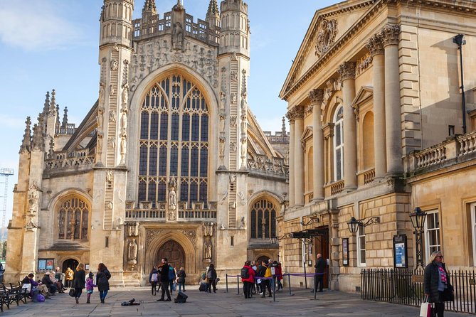 Small Group Stonehenge, Bath and Secret Place Tour from London - Viewing No. 1 Royal Crescent and the Georgian Grandeur