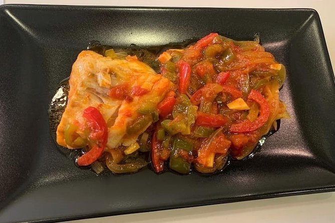 Small Group Tapas and Paella Cooking Class in Madrid - Discover a Hands-On Cooking Class in Madrid for Authentic Spanish Flavors