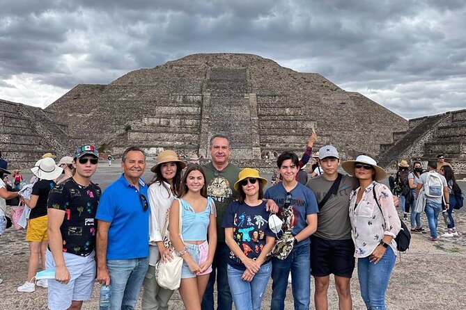 Small group: Teotihuacan, Basilica of Guadalupe and Tlatelolco - Craft Workshop and Local Mexican Cuisine at San Juan Teotihuacán
