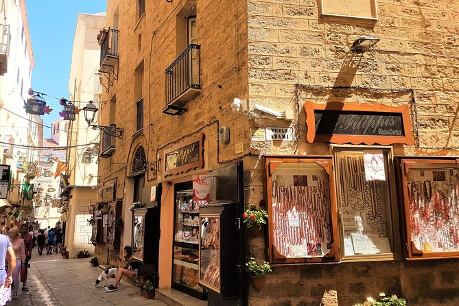 Small Group Tour Alghero, Capo Caccia SARDINIA - ITALY - Onboard Comforts and Practicalities