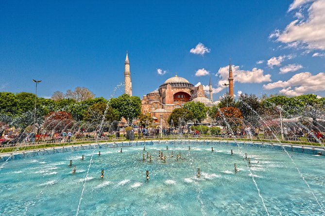 Small Group Tour: Best of Istanbul Tour with Tickets - Exploring the Courtyard of Topkapi Palace