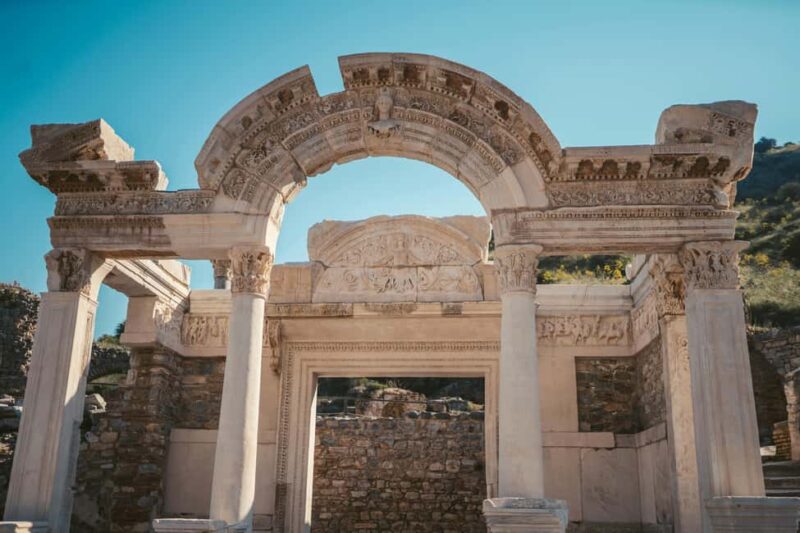 Small Group Tour Day Trip to Ephesus from Istanbul by Plane - Key Points