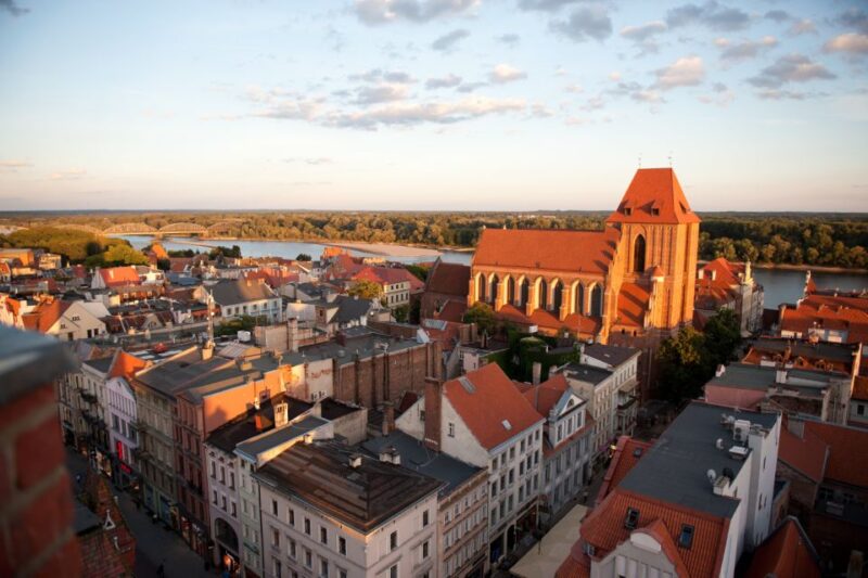 Small-Group Tour from Warsaw to Torun with Lunch - Lunch in a Local Polish Restaurant