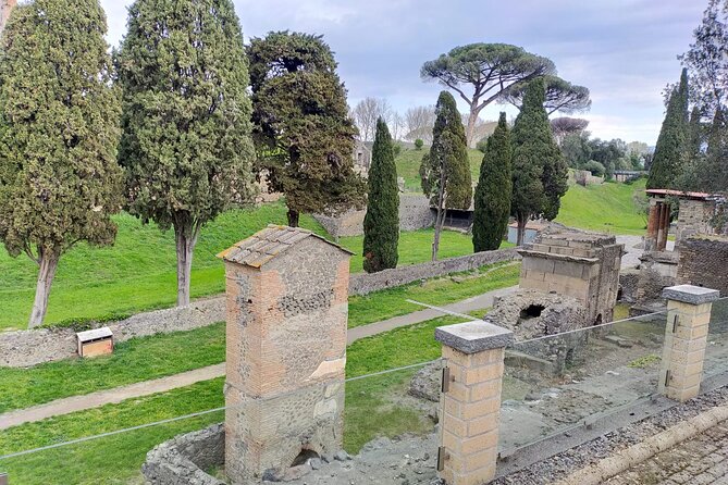 Small-Group Tour in Pompeii with a Real Archeologist, ticket included - Highlights of the Pompeii Stops and Their Significance