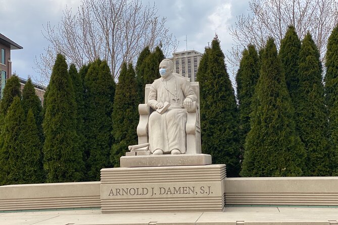 Small-Group Tour of Chicago Neighborhoods - North and South Side - Bronzeville: The Heart of Black Chicago