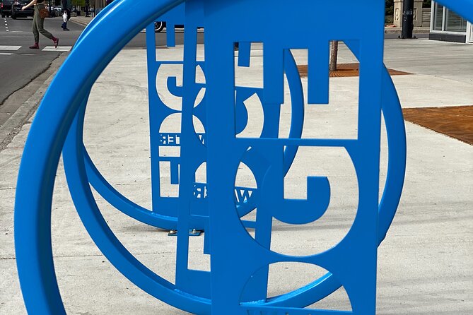 Small-Group Tour of Chicago Neighborhoods - North and South Side - Logistics and Practical Details