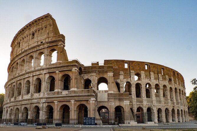 Small group tour of Colosseum, Roman forum and Palatine hill - Discovering the Roman Forum’s Political and Social Heart