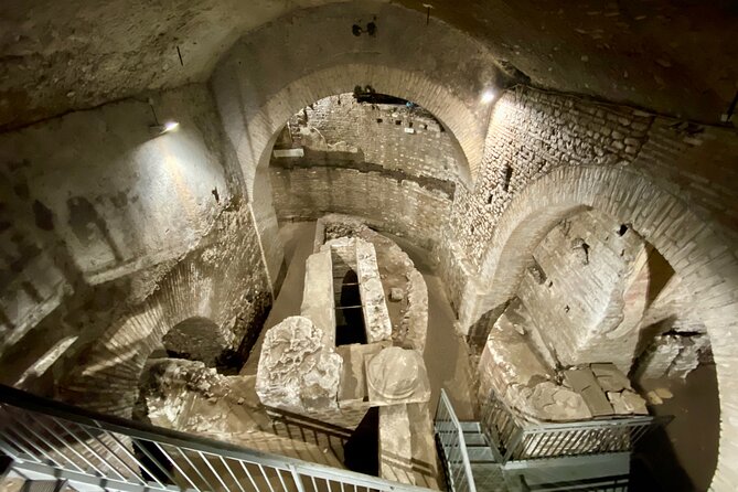 Small-Group Tour of Trastevere's Hidden Gems and Undergrounds - End at Basilica di Santa Maria in Trastevere
