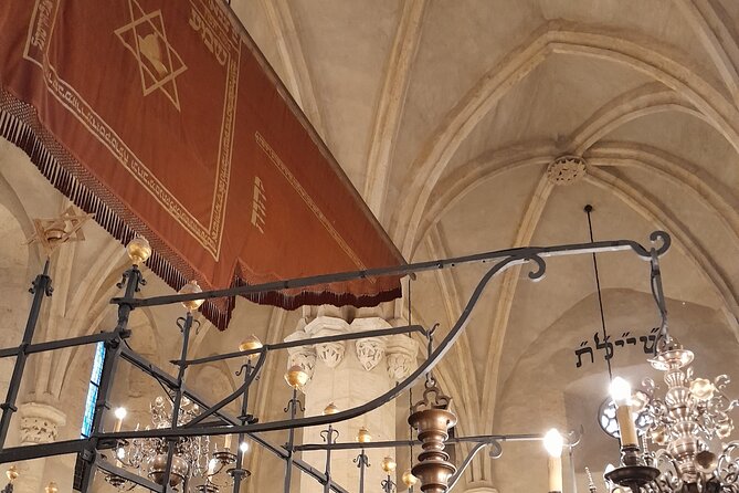 Small-Group Tour through the History of Jewish Prague - Starting Point and Tour Schedule in Prague’s Old Town