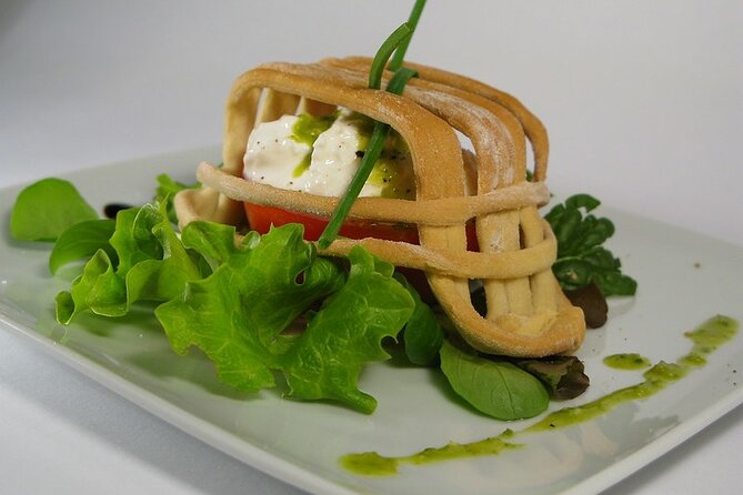 Small group Traditional Tuscan Cooking in Florence with wine - Strengths and Considerations