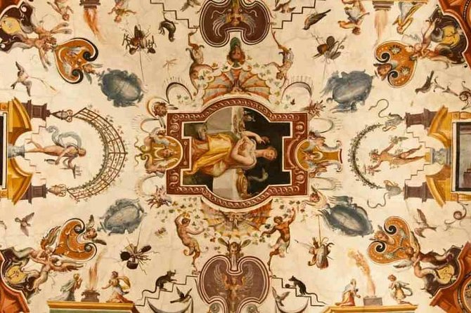 Small group: Uffizi Gallery fast track included - Explore Key Masterpieces at the Uffizi Gallery