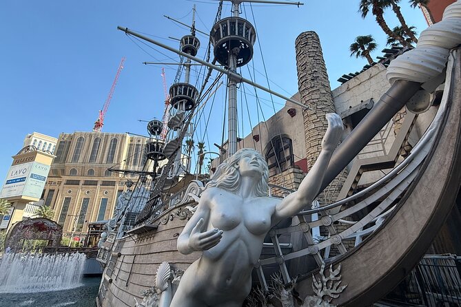 Small Group Vegas Strip Walking Tour with Free Drink - Gondola Rides and the Sphere Viewpoint