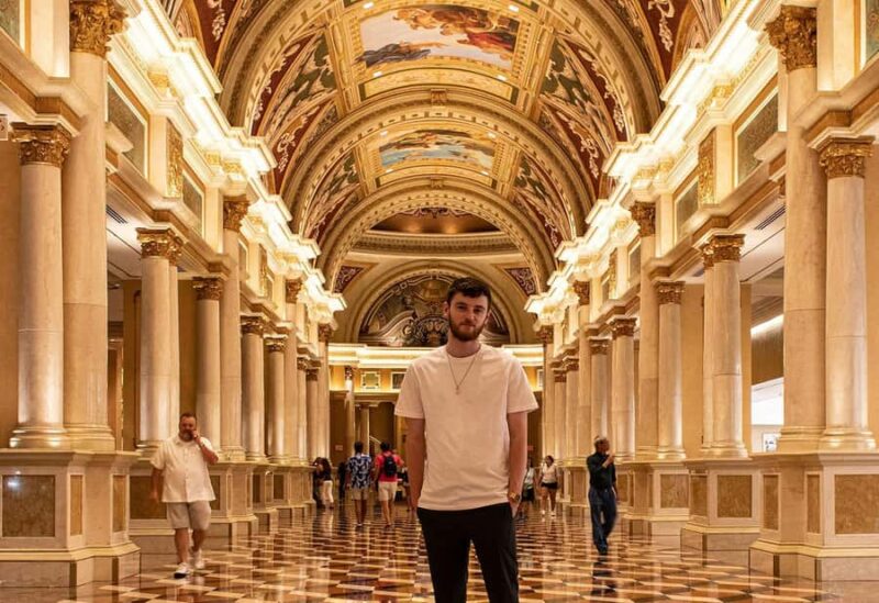 Small Group Vegas Strip Walking Tour with Free Drink - What to Expect During the 3-Hour Tour