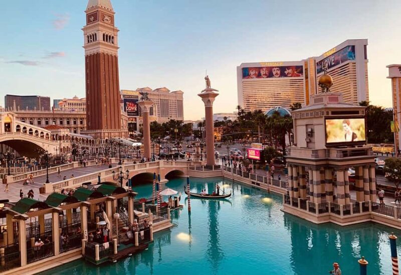 Small Group Vegas Strip Walking Tour with Free Drink - Access to Exclusive Vegas Insider Tips