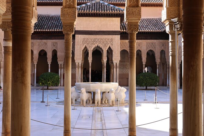Small group visit to the Alhambra with tickets included - The Pacing and Tour Experience