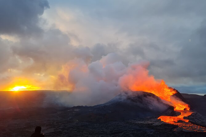 Small Group Volcano Hike with a Professional Geologist - The Overall Value and Who Will Appreciate This Tour