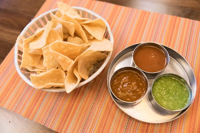 Small Group Walking Food Tour With Secret Food Tours in Las Vegas - The Guide’s Style: Knowledgeable and Personable