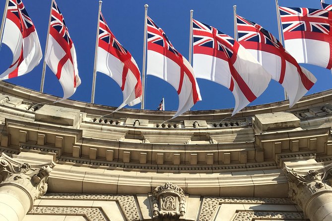 Small Group Walking Tour: London in One Day - The main 30+ Sights - Discovering Historic Sites: St. James’s Palace and St. James’s Park