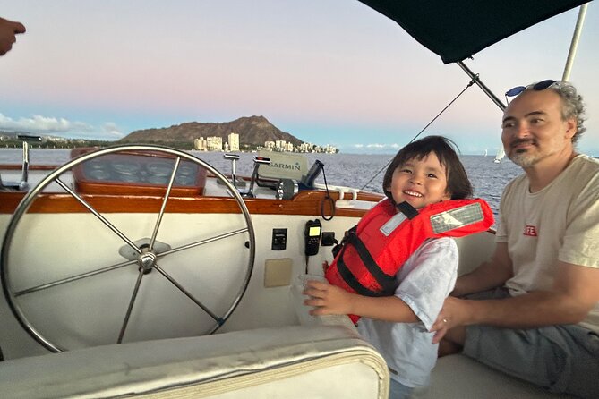 Small-Group Whale Watching Cruise on a Waikiki Motor Yacht - What We Like About the Small-Group Approach