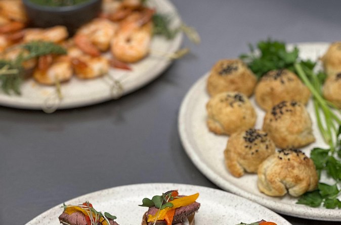 Small Group Wine Tasting: Explore Diverse Wines and PNW Cuisine - Engaging Guides Share Local Wine Stories