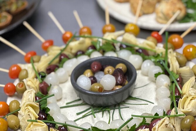 Small Group Wine Tasting: Explore Diverse Wines and PNW Cuisine - The Atmosphere: Relaxing and Intimate